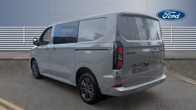 Ford Transit Custom 320 L1 Diesel Fwd 2.0 EcoBlue 170ps H1 Double Cab Van Limited Auto - Image 2